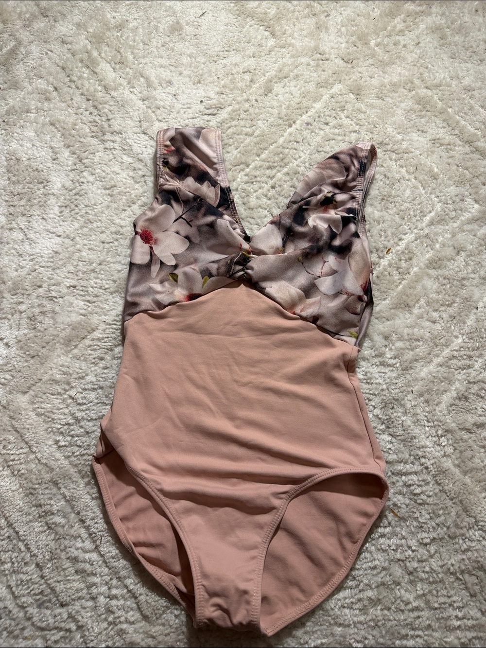 Pink and floral ballet leotard size small so Danica leotard v back